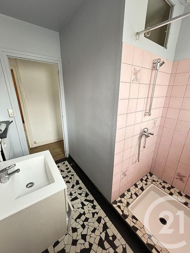 maison à vendre - 4 pièces - 65.35 m2 - CHATELLERAULT - 86 - POITOU-CHARENTES - Century 21 A.B.C.