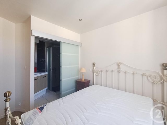 Appartement T2 à louer - 2 pièces - 42.22 m2 - CHATELLERAULT - 86 - POITOU-CHARENTES - Century 21 A.B.C.