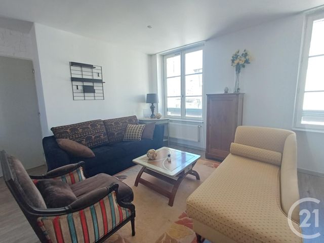 Appartement T2 à louer - 2 pièces - 42.22 m2 - CHATELLERAULT - 86 - POITOU-CHARENTES - Century 21 A.B.C.