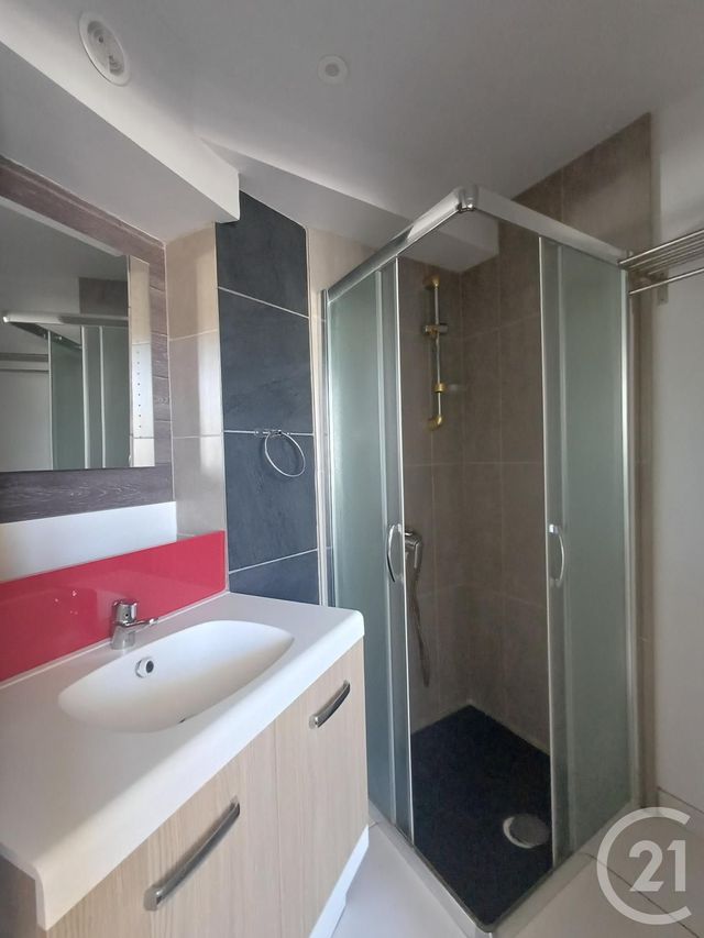 Appartement T2 à louer - 2 pièces - 42.22 m2 - CHATELLERAULT - 86 - POITOU-CHARENTES - Century 21 A.B.C.