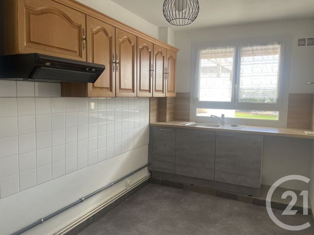 Appartement T3 à vendre - 3 pièces - 67.58 m2 - CHATELLERAULT - 86 - POITOU-CHARENTES - Century 21 A.B.C.
