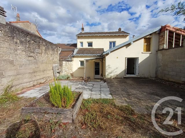 maison à louer - 4 pièces - 80.0 m2 - CHATELLERAULT - 86 - POITOU-CHARENTES - Century 21 A.B.C.