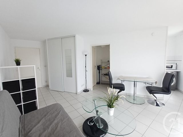 Appartement T1 à louer - 1 pièce - 28.2 m2 - CHATELLERAULT - 86 - POITOU-CHARENTES - Century 21 A.B.C.