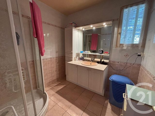 maison à vendre - 4 pièces - 86.0 m2 - CHATELLERAULT - 86 - POITOU-CHARENTES - Century 21 A.B.C.