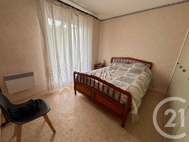 maison à vendre - 4 pièces - 86.0 m2 - CHATELLERAULT - 86 - POITOU-CHARENTES - Century 21 A.B.C.