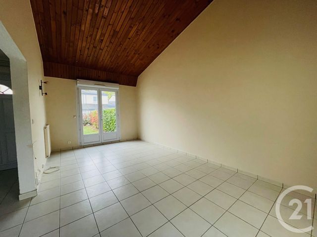 maison à louer - 3 pièces - 73.14 m2 - CHATELLERAULT - 86 - POITOU-CHARENTES - Century 21 A.B.C.