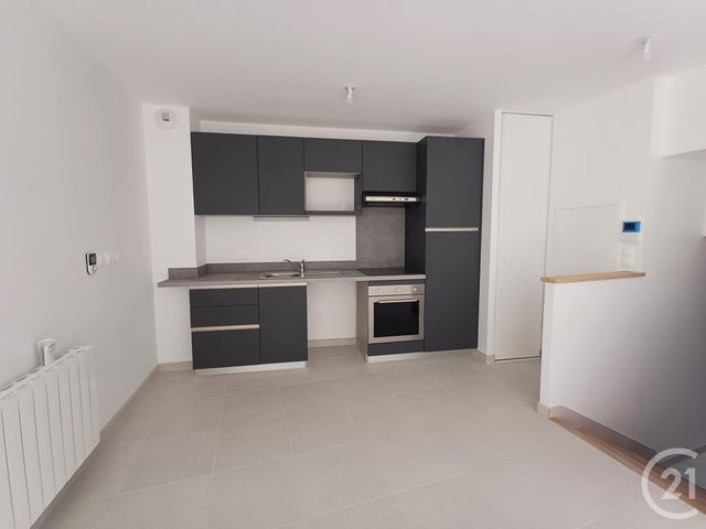 Appartement T2 à louer - 2 pièces - 48.57 m2 - CHATELLERAULT - 86 - POITOU-CHARENTES - Century 21 A.B.C.