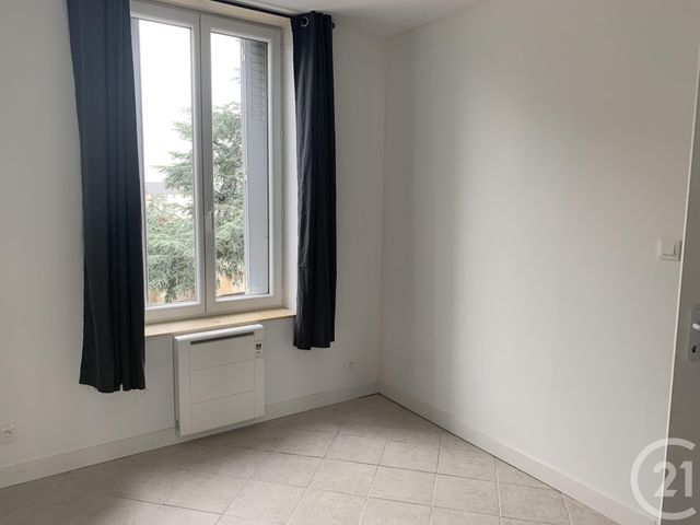 Appartement F2 à louer - 2 pièces - 33.05 m2 - CHATELLERAULT - 86 - POITOU-CHARENTES - Century 21 A.B.C.