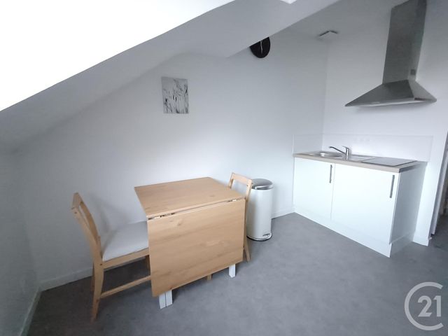 Appartement Studio à louer - 1 pièce - 23.36 m2 - CHATELLERAULT - 86 - POITOU-CHARENTES - Century 21 A.B.C.