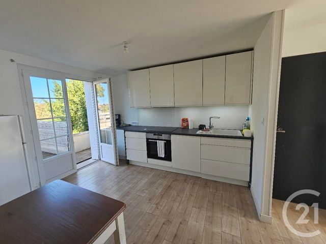 maison à vendre - 4 pièces - 80.82 m2 - CHATELLERAULT - 86 - POITOU-CHARENTES - Century 21 A.B.C.