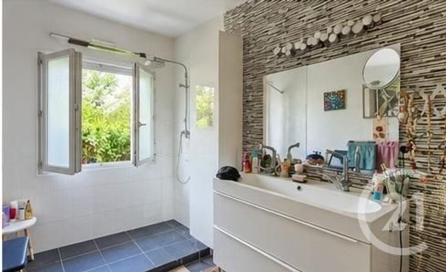 maison à vendre - 4 pièces - 104.0 m2 - CHATELLERAULT - 86 - POITOU-CHARENTES - Century 21 A.B.C.