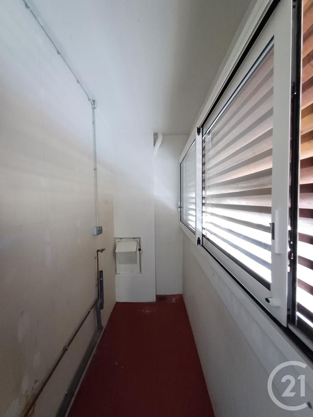 Appartement T4 à louer - 4 pièces - 96.41 m2 - CHATELLERAULT - 86 - POITOU-CHARENTES - Century 21 A.B.C.