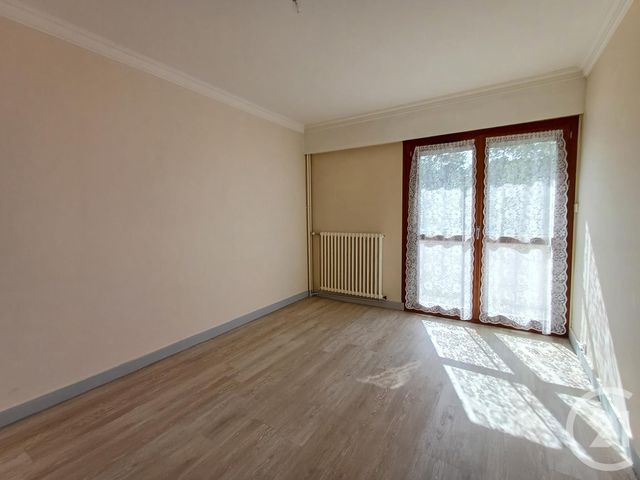 Appartement T4 à louer - 4 pièces - 96.41 m2 - CHATELLERAULT - 86 - POITOU-CHARENTES - Century 21 A.B.C.