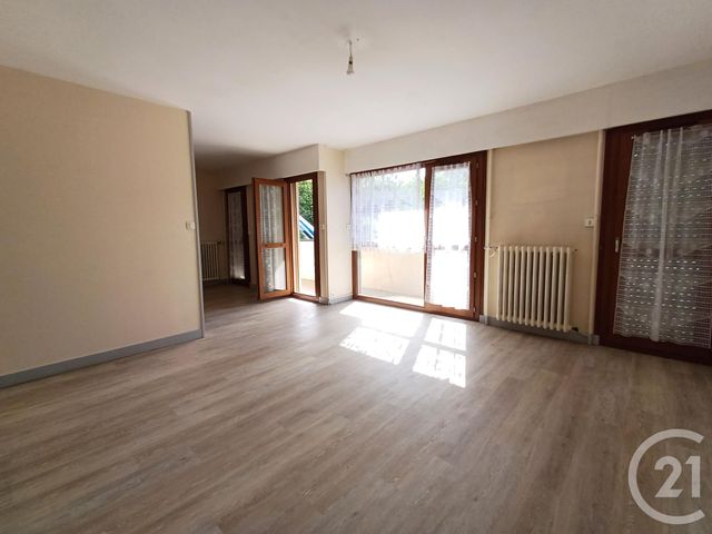 Appartement T4 à louer - 4 pièces - 96.41 m2 - CHATELLERAULT - 86 - POITOU-CHARENTES - Century 21 A.B.C.