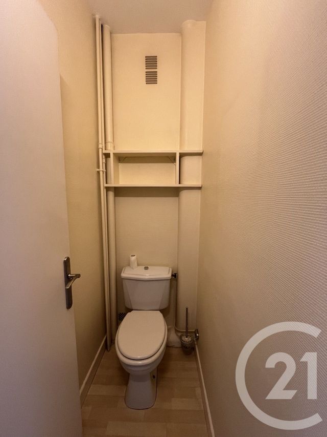 Appartement F3 à vendre - 3 pièces - 54.85 m2 - CHATELLERAULT - 86 - POITOU-CHARENTES - Century 21 A.B.C.