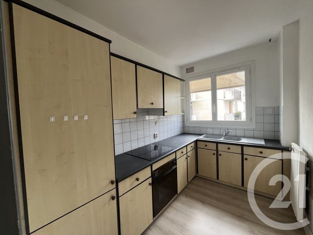 Appartement F3 à vendre - 3 pièces - 54.85 m2 - CHATELLERAULT - 86 - POITOU-CHARENTES - Century 21 A.B.C.