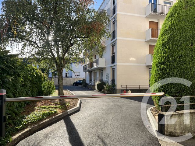 Appartement F3 à vendre - 3 pièces - 54.85 m2 - CHATELLERAULT - 86 - POITOU-CHARENTES - Century 21 A.B.C.