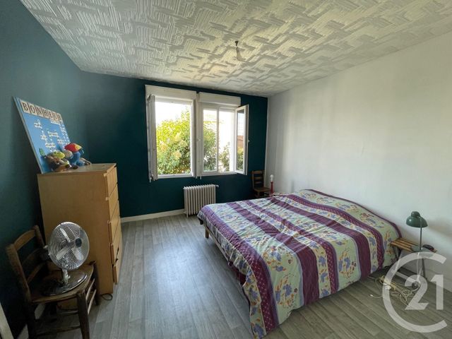 maison à louer - 3 pièces - 90.0 m2 - CHATELLERAULT - 86 - POITOU-CHARENTES - Century 21 A.B.C.