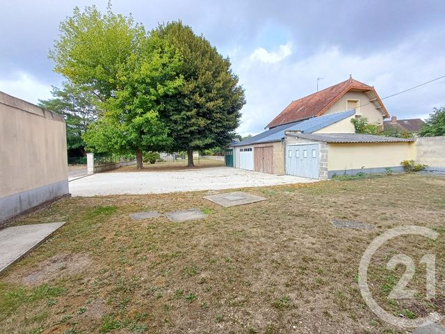 Appartement Studio à louer - 1 pièce - 28.7 m2 - CHATELLERAULT - 86 - POITOU-CHARENTES - Century 21 A.B.C.