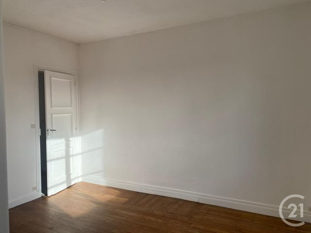Appartement T3 à louer - 3 pièces - 70.1 m2 - CHATELLERAULT - 86 - POITOU-CHARENTES - Century 21 A.B.C.