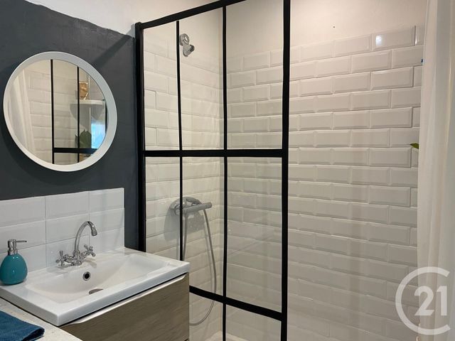 Appartement F4 à louer - 3 pièces - 72.33 m2 - CHATELLERAULT - 86 - POITOU-CHARENTES - Century 21 A.B.C.