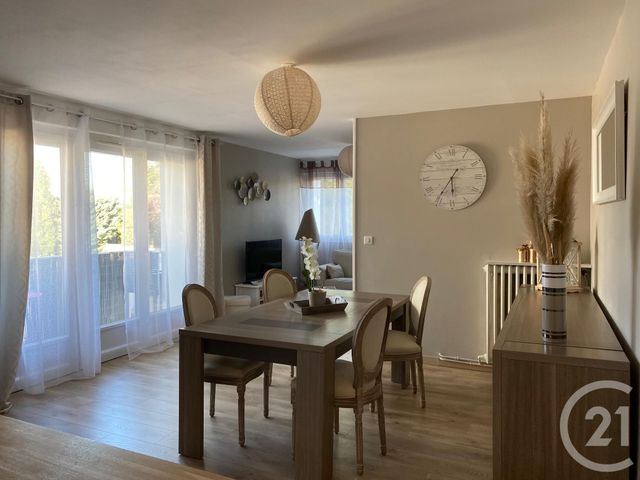 Appartement F4 à louer - 3 pièces - 72.33 m2 - CHATELLERAULT - 86 - POITOU-CHARENTES - Century 21 A.B.C.