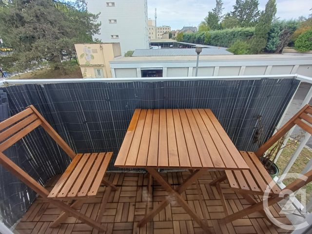 Appartement F4 à louer - 3 pièces - 72.33 m2 - CHATELLERAULT - 86 - POITOU-CHARENTES - Century 21 A.B.C.