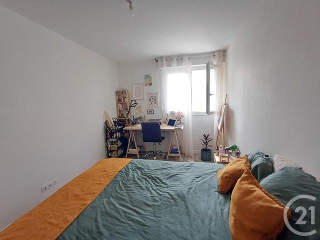 Appartement F4 à louer - 3 pièces - 72.33 m2 - CHATELLERAULT - 86 - POITOU-CHARENTES - Century 21 A.B.C.