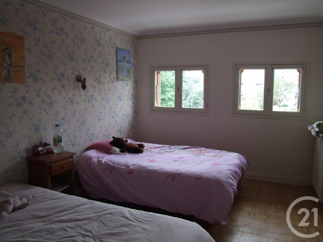 maison à vendre - 5 pièces - 136.29 m2 - CHATELLERAULT - 86 - POITOU-CHARENTES - Century 21 A.B.C.