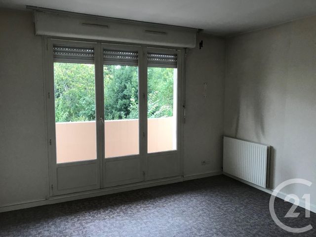 Appartement F2 à vendre - 2 pièces - 42.39 m2 - CHATELLERAULT - 86 - POITOU-CHARENTES - Century 21 A.B.C. Appartement F2 à vendre - 2 pièces - 42.39 m2 - CHATELLERAULT - 86 - POITOU-CHARENTES - Century 21 A.B.C.