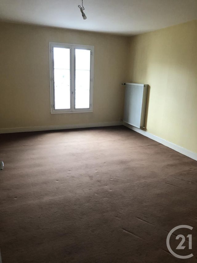 Afficher la photo en grand Appartement F3 à louer - 4 pièces - 87.0 m2 - CHATELLERAULT - 86 - POITOU-CHARENTES - Century 21 A.B.C.