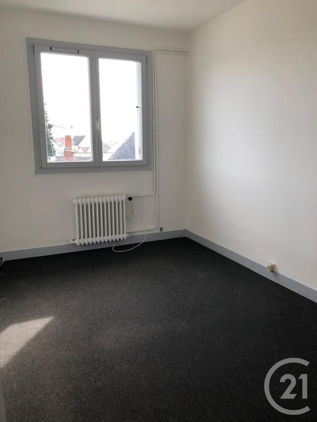 Afficher la photo en grand appartement à louer - 3 pièces - 60.0 m2 - CHATELLERAULT - 86 - POITOU-CHARENTES - Century 21 A.B.C.