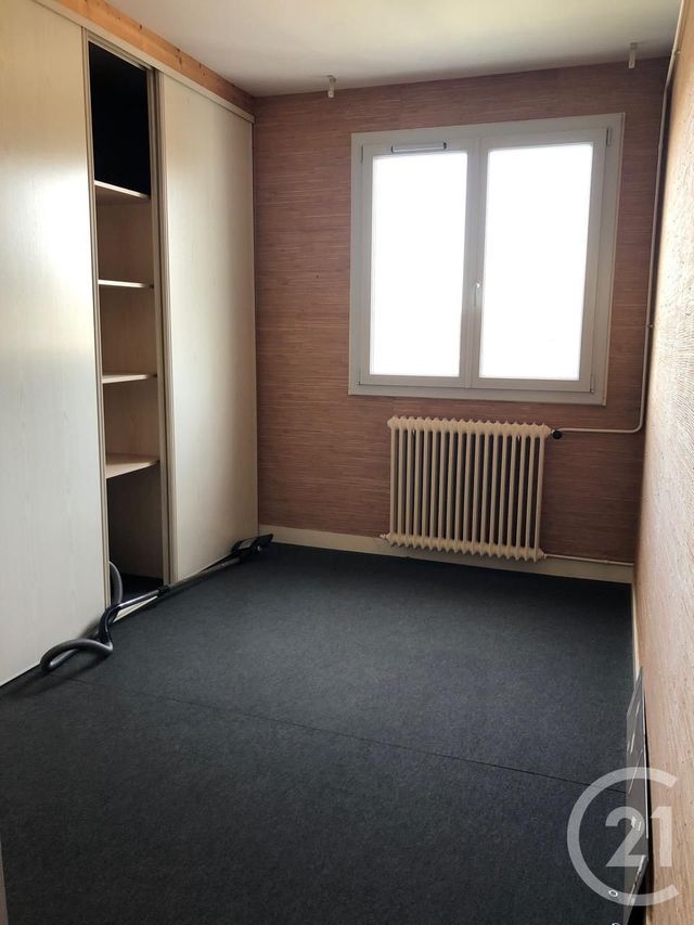 Afficher la photo en grand appartement à louer - 3 pièces - 60.0 m2 - CHATELLERAULT - 86 - POITOU-CHARENTES - Century 21 A.B.C.