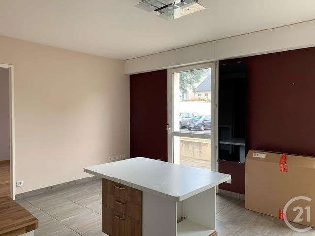 Afficher la photo en grand Appartement F2 à vendre - 2 pièces - 42.87 m2 - CHATELLERAULT - 86 - POITOU-CHARENTES - Century 21 A.B.C.