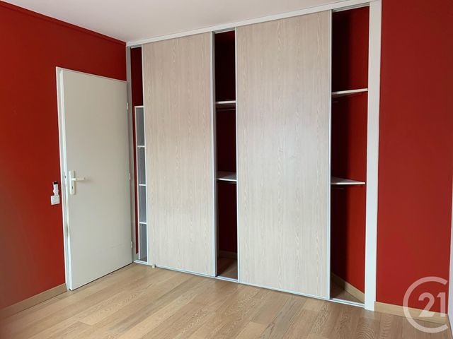 Afficher la photo en grand Appartement F2 à vendre - 2 pièces - 42.87 m2 - CHATELLERAULT - 86 - POITOU-CHARENTES - Century 21 A.B.C.