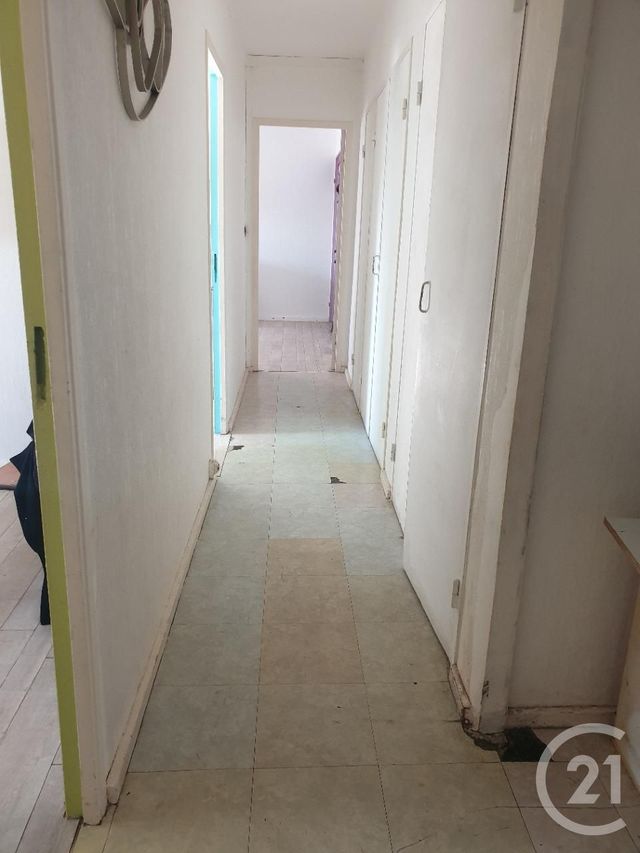 Afficher la photo en grand Appartement F5 à vendre - 5 pièces - 80.04 m2 - CHATELLERAULT - 86 - POITOU-CHARENTES - Century 21 A.B.C.