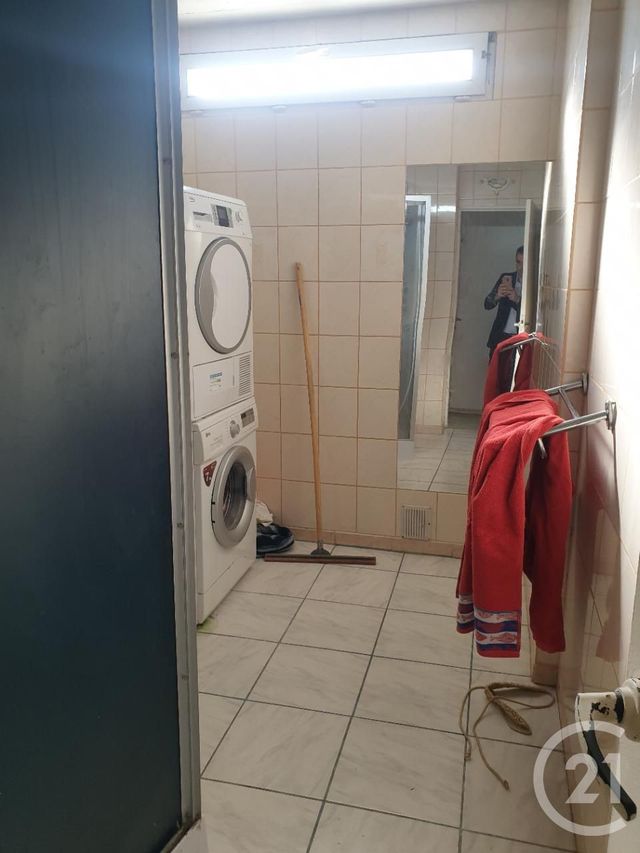 Afficher la photo en grand Appartement F5 à vendre - 5 pièces - 80.04 m2 - CHATELLERAULT - 86 - POITOU-CHARENTES - Century 21 A.B.C.