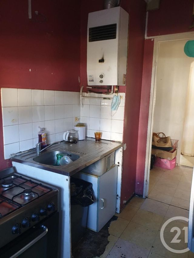Afficher la photo en grand Appartement F5 à vendre - 5 pièces - 80.04 m2 - CHATELLERAULT - 86 - POITOU-CHARENTES - Century 21 A.B.C.