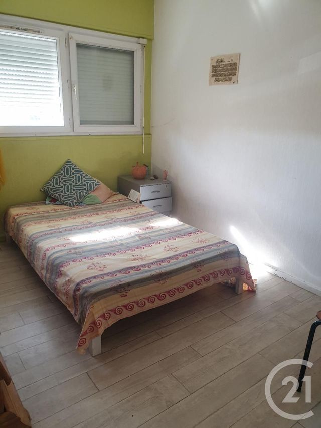 Afficher la photo en grand Appartement F5 à vendre - 5 pièces - 80.04 m2 - CHATELLERAULT - 86 - POITOU-CHARENTES - Century 21 A.B.C.