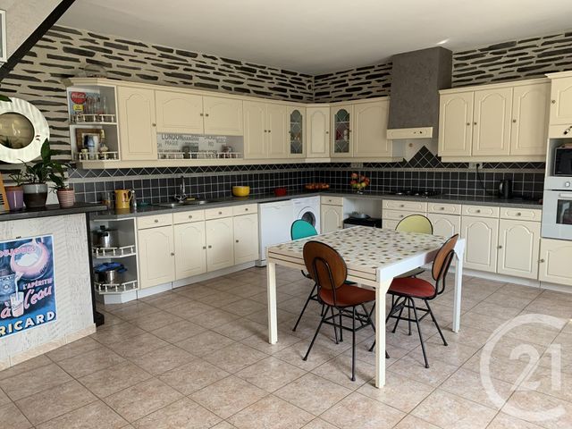 Afficher la photo en grand maison à vendre - 8 pièces - 225.85 m2 - COUSSAY LES BOIS - 86 - POITOU-CHARENTES - Century 21 A.B.C.