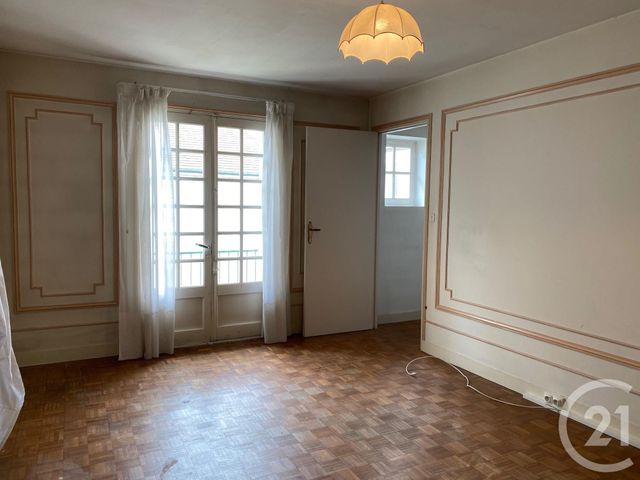 maison à vendre - 6 pièces - 129.88 m2 - CHATELLERAULT - 86 - POITOU-CHARENTES - Century 21 A.B.C. maison à vendre - 6 pièces - 129.88 m2 - CHATELLERAULT - 86 - POITOU-CHARENTES - Century 21 A.B.C.