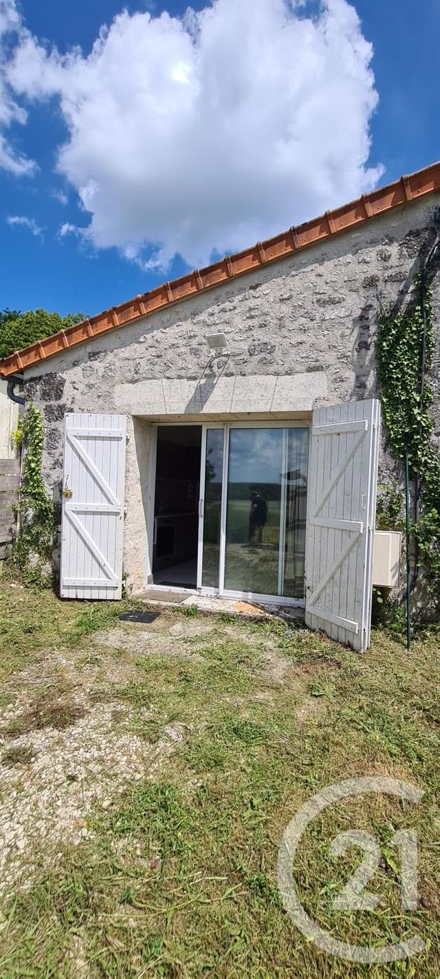 maison à vendre - 5 pièces - 80.0 m2 - THURE - 86 - POITOU-CHARENTES - Century 21 A.B.C. maison à vendre - 5 pièces - 80.0 m2 - THURE - 86 - POITOU-CHARENTES - Century 21 A.B.C.