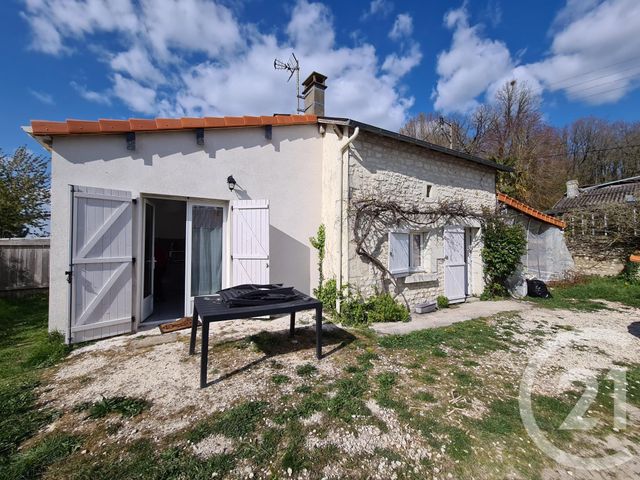 maison à vendre - 5 pièces - 80.0 m2 - THURE - 86 - POITOU-CHARENTES - Century 21 A.B.C. maison à vendre - 5 pièces - 80.0 m2 - THURE - 86 - POITOU-CHARENTES - Century 21 A.B.C.