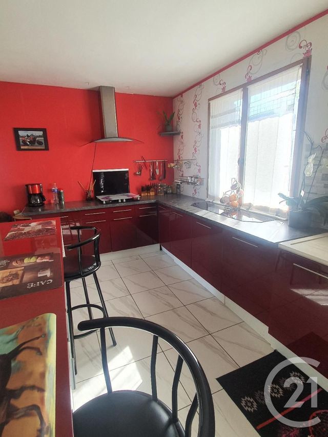 maison à vendre - 4 pièces - 110.29 m2 - CHATELLERAULT - 86 - POITOU-CHARENTES - Century 21 A.B.C. maison à vendre - 4 pièces - 110.29 m2 - CHATELLERAULT - 86 - POITOU-CHARENTES - Century 21 A.B.C.
