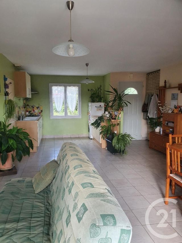 maison à vendre - 5 pièces - 115.48 m2 - ST GENEST D AMBIERE - 86 - POITOU-CHARENTES - Century 21 A.B.C. maison à vendre - 5 pièces - 115.48 m2 - ST GENEST D AMBIERE - 86 - POITOU-CHARENTES - Century 21 A.B.C.