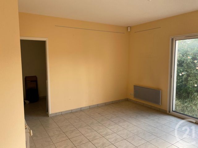 maison à vendre - 5 pièces - 105.93 m2 - SCORBE CLAIRVAUX - 86 - POITOU-CHARENTES - Century 21 A.B.C. maison à vendre - 5 pièces - 105.93 m2 - SCORBE CLAIRVAUX - 86 - POITOU-CHARENTES - Century 21 A.B.C.