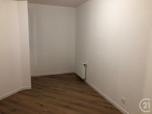 Afficher la photo en grand Appartement F2 à louer - 2 pièces - 30.0 m2 - CHATELLERAULT - 86 - POITOU-CHARENTES - Century 21 A.B.C.