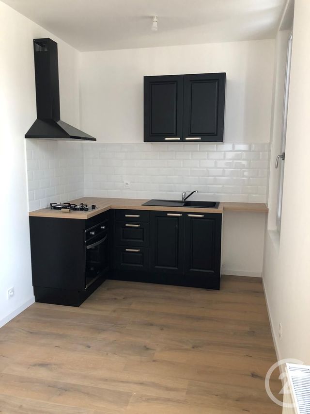 Afficher la photo en grand Appartement F3 à louer - 3 pièces - 59.0 m2 - CHATELLERAULT - 86 - POITOU-CHARENTES - Century 21 A.B.C.