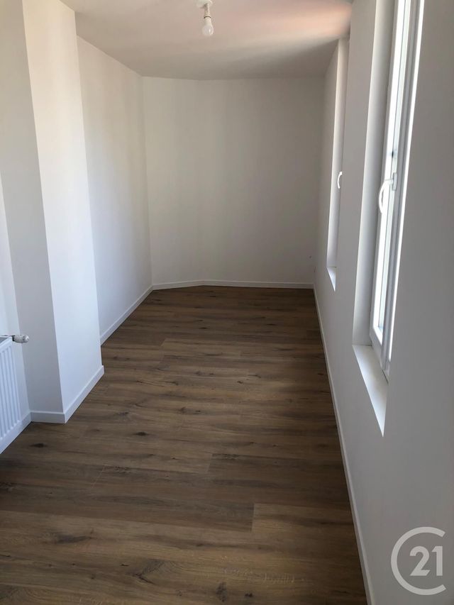 Afficher la photo en grand Appartement F3 à louer - 3 pièces - 59.0 m2 - CHATELLERAULT - 86 - POITOU-CHARENTES - Century 21 A.B.C.