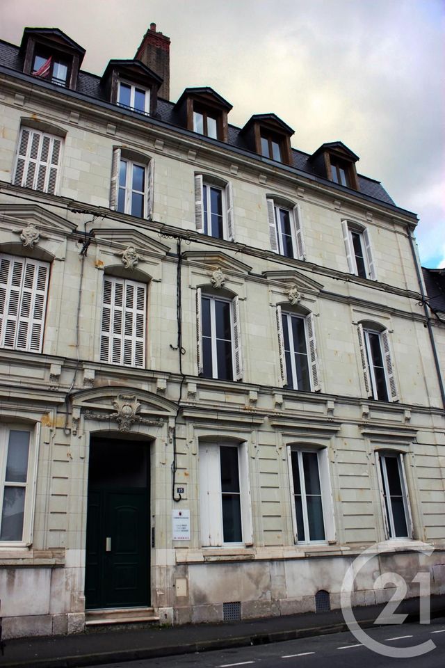 Afficher la photo en grand Appartement F3 à louer - 4 pièces - 95.0 m2 - CHATELLERAULT - 86 - POITOU-CHARENTES - Century 21 A.B.C.